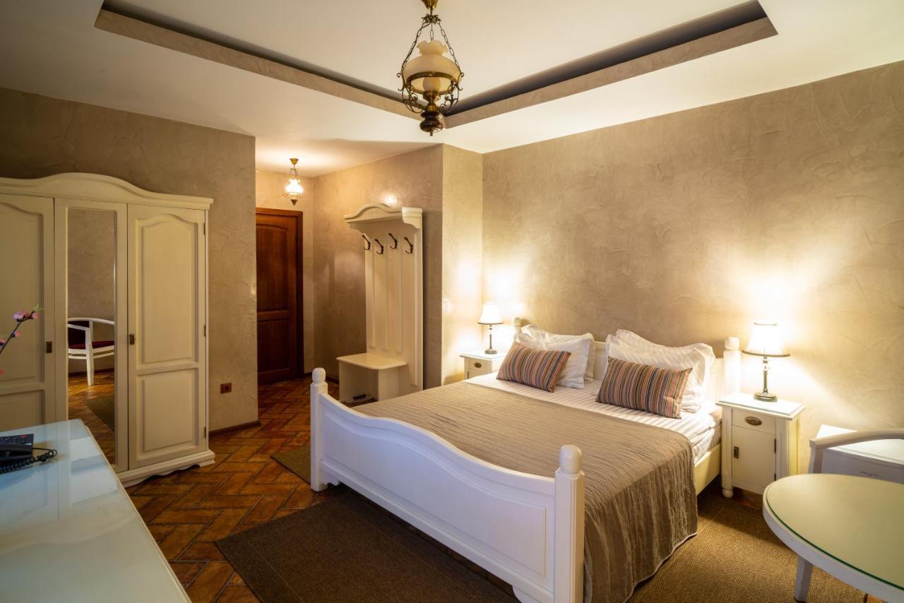 Europa 3* Târgu Jiu